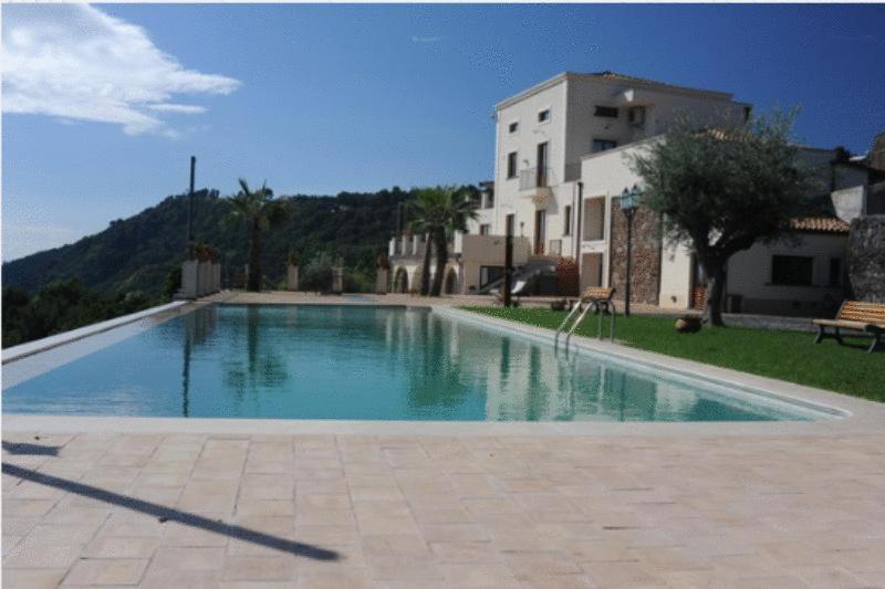 Tenuta Santa Tecla Ачиреале Екстериор снимка