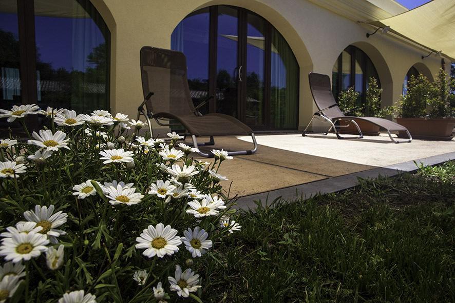 Tenuta Santa Tecla Ачиреале Екстериор снимка